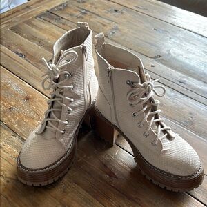 Women's Cream Altar’d State  Lace-Up Ankle Boots. Size 7